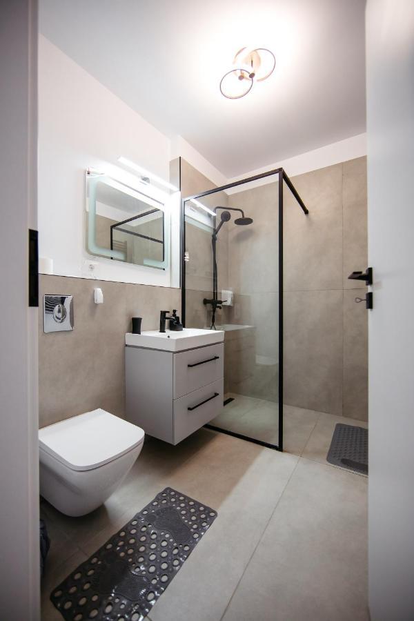 L&V Family Studio Apartamento Sinaia Exterior foto